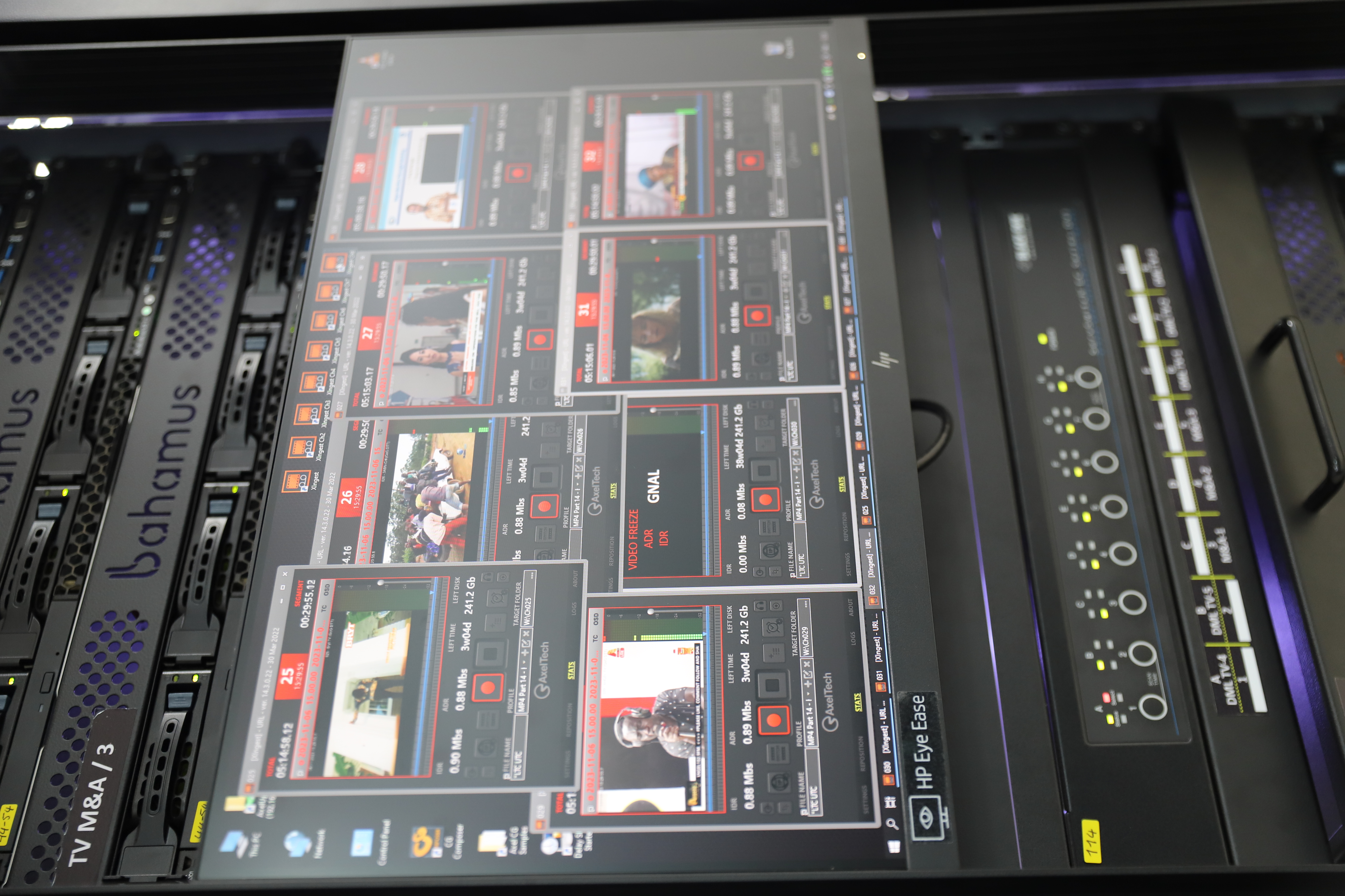 Recording server display