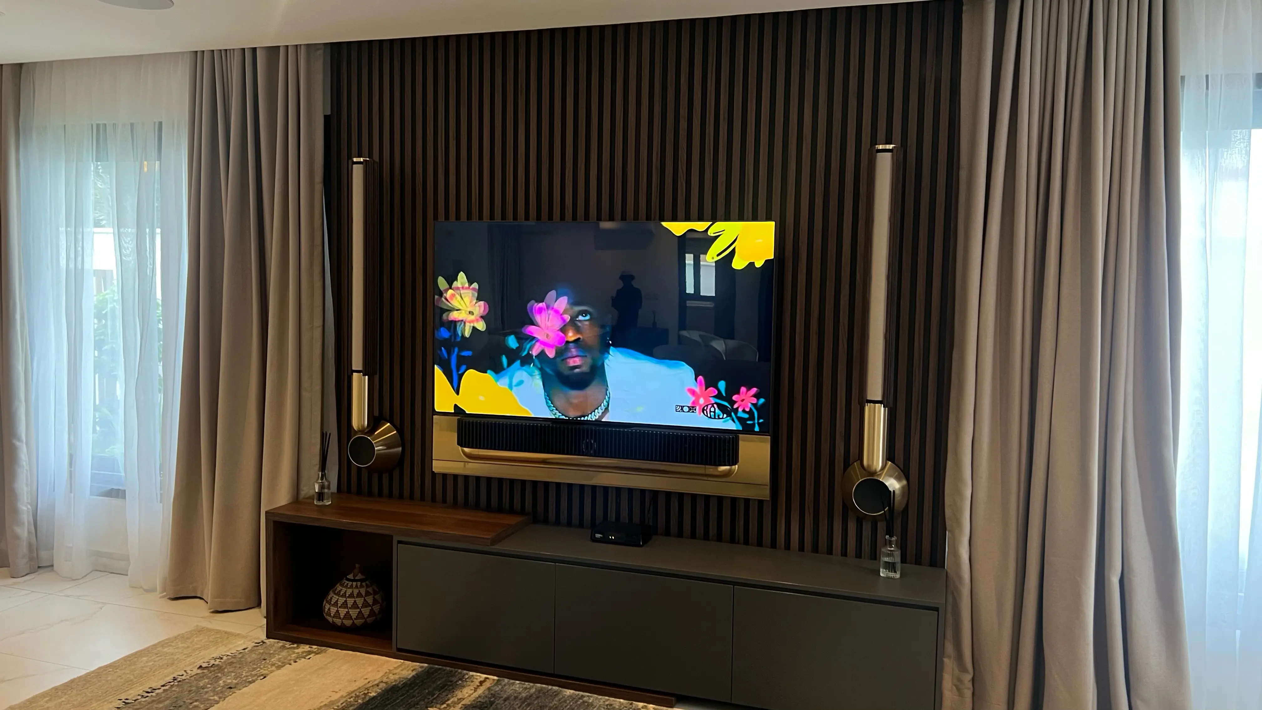 Quality audio-visual solutions